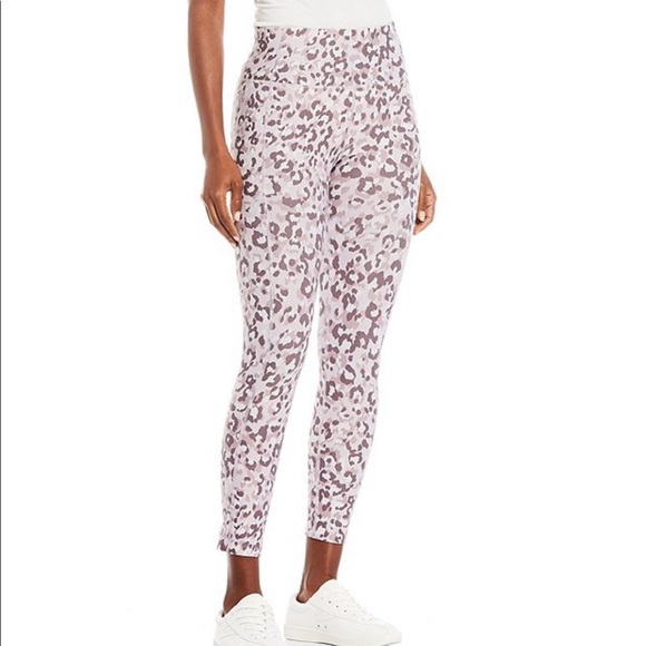 Calvin Klein Pants - NWOT CK Leopard Print Performance 7/8 Tights